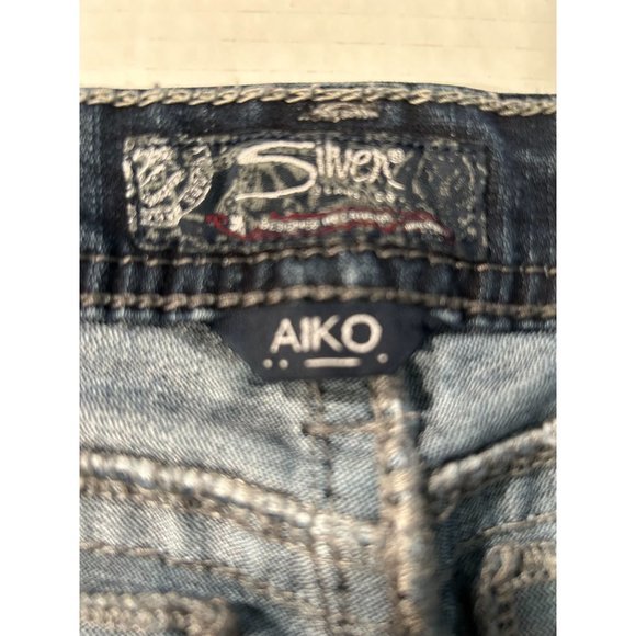 Silver Jeans Co. AIKO Mid Boot dark wash jeans size W31/ L31 - Picture 5 of 10